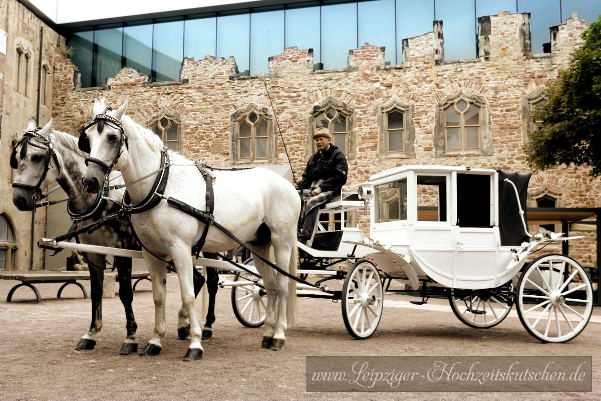 Hochzeitskutsche mieten am Standesamt Halle an der Saale
